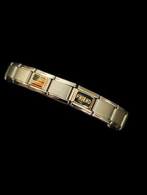 Vintage Puzzle Collection Stainless Steel Charm Link Bracelet USA Flag Friend
